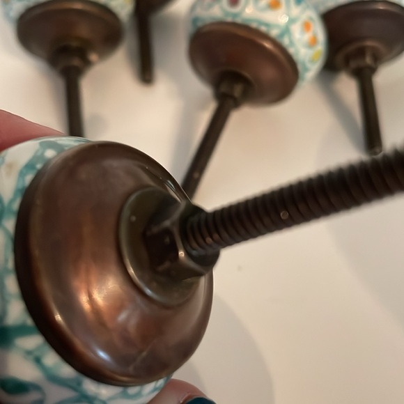 Vintage Porcelain Dresser Knobs! Beautiful! - Picture 6 of 9